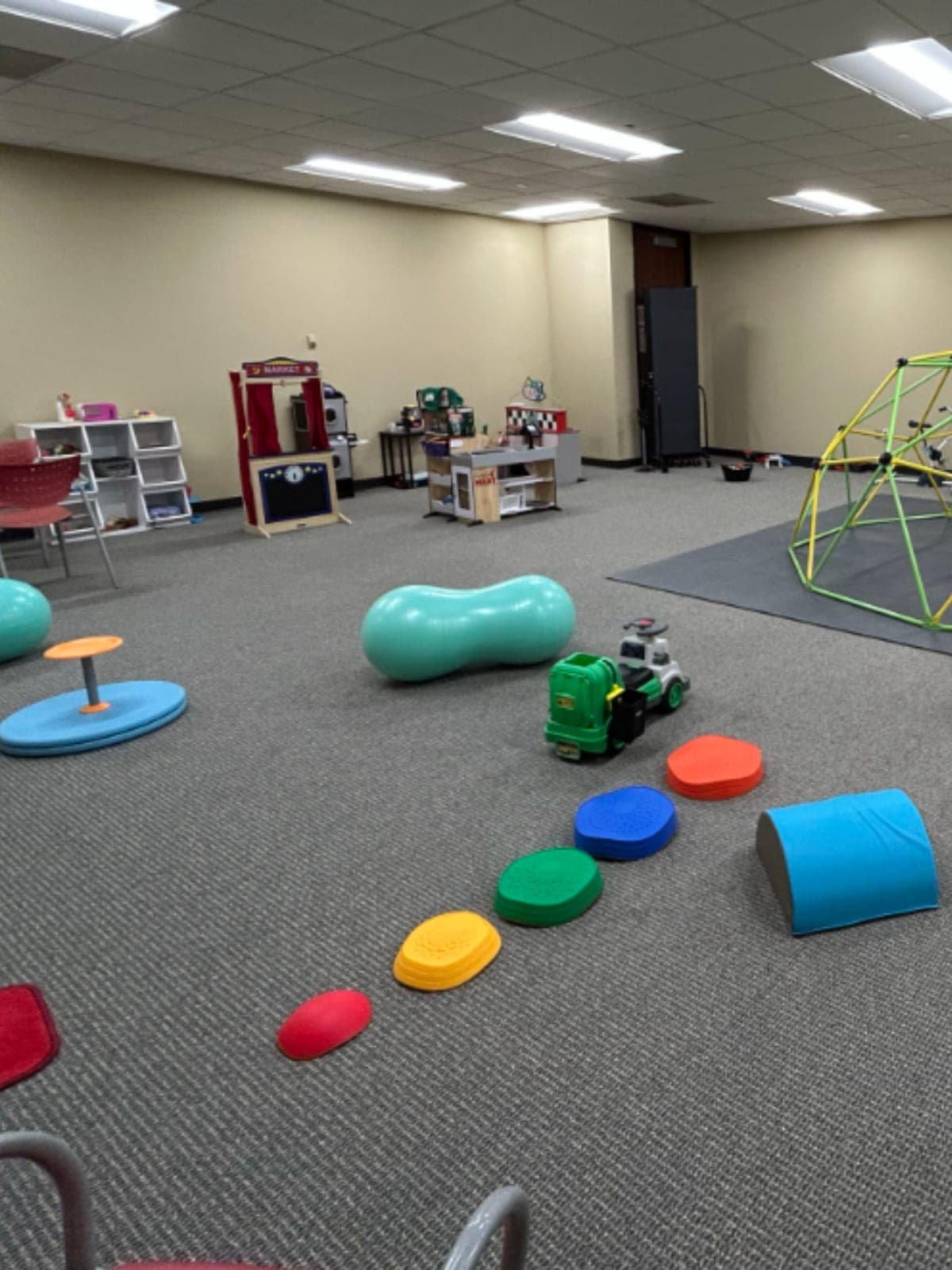 Sensory gym and play area at the SEBS Oak Ridge clinic